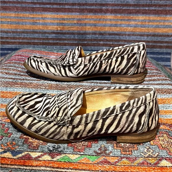 Born Zebra Print Women's Loafers - Picture 2 of 5